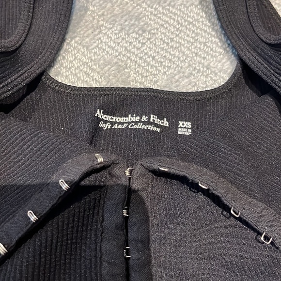 Clasp Front Tank Top - Picture 2 of 2